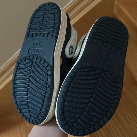 Crocs - size 11 - Picture 3 of 3